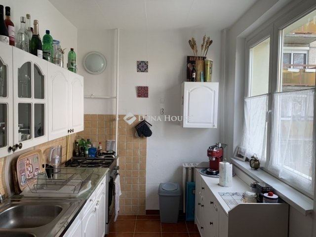 Eladó panellakás, Budapesten, XVI. kerületben 71 M Ft, 2 szobás