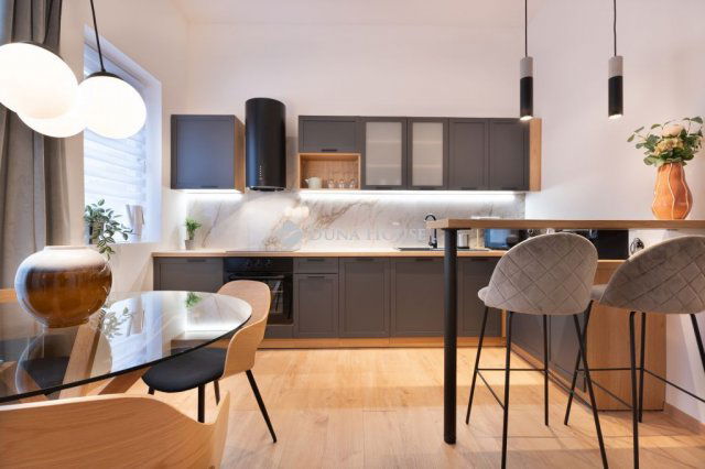 Eladó téglalakás, Budapesten, VII. kerületben 89 M Ft, 2 szobás