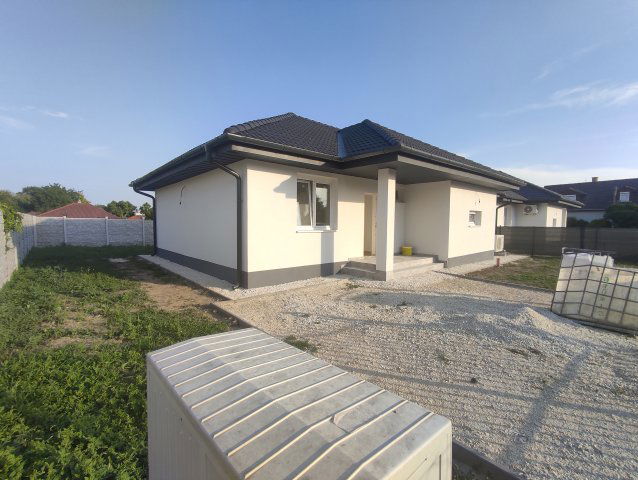 Eladó családi ház, Bicskén 89 M Ft, 3 szobás