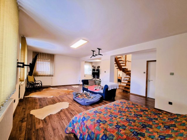 Eladó családi ház, Hegyeshalomban 139 M Ft, 3 szobás