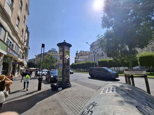 Eladó téglalakás, Budapesten, VII. kerületben 139 M Ft, 3 szobás