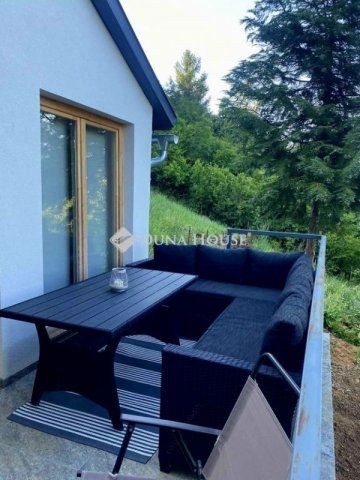 Eladó családi ház, Orfűn 49.9 M Ft, 2 szobás