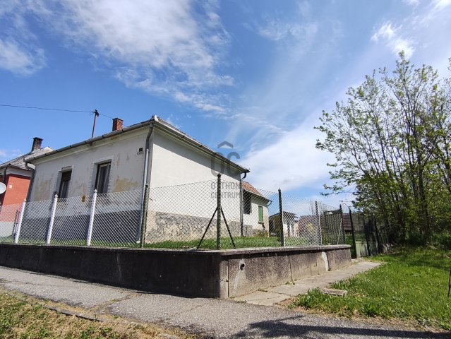Eladó családi ház, Zákányfalun 14.5 M Ft, 2 szobás