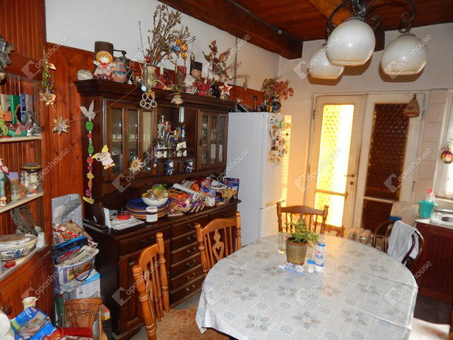 Eladó családi ház, Kaposváron 44.9 M Ft, 5 szobás