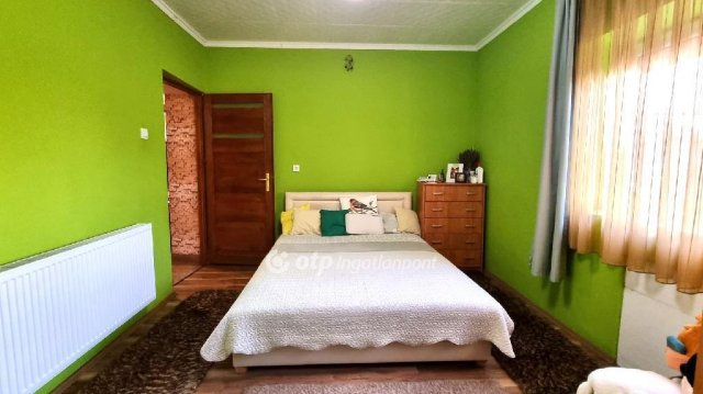 Eladó családi ház, Kabán 34.9 M Ft, 1+1 szobás