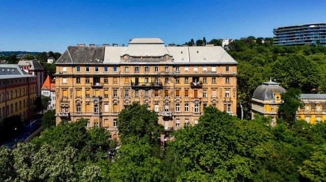 Eladó téglalakás, II. kerületben, Árpád fejedelem útján