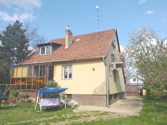 Eladó családi ház, Érden 94.9 M Ft, 5 szobás