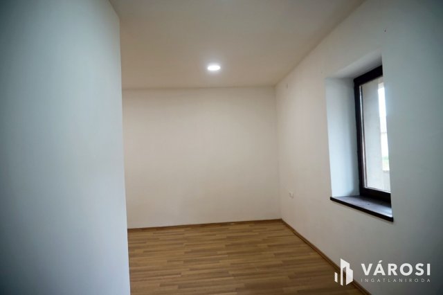 Eladó családi ház, Örkényen 37.9 M Ft, 2 szobás