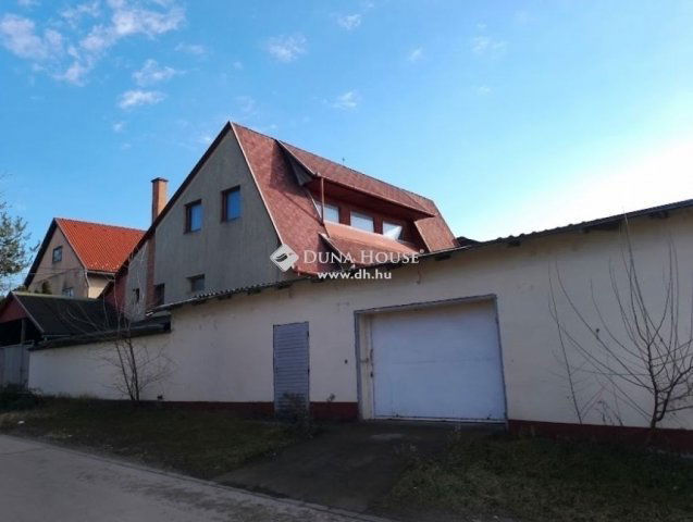 Eladó családi ház, Gödön 169 M Ft, 5 szobás