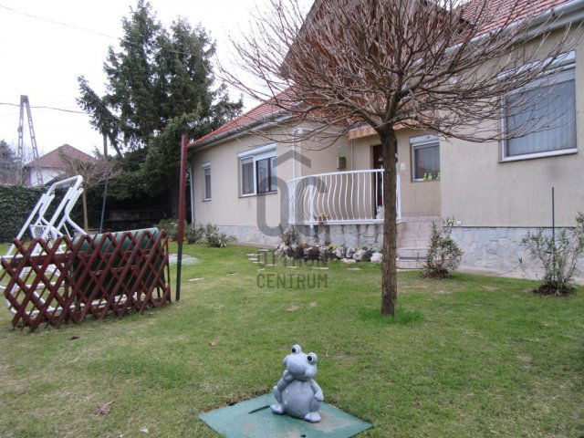 Eladó családi ház, Érden 105 M Ft, 4 szobás