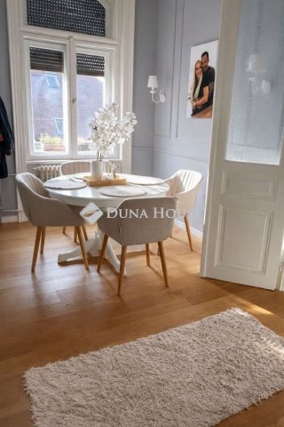 Eladó téglalakás, Győrött 99.9 M Ft, 3 szobás