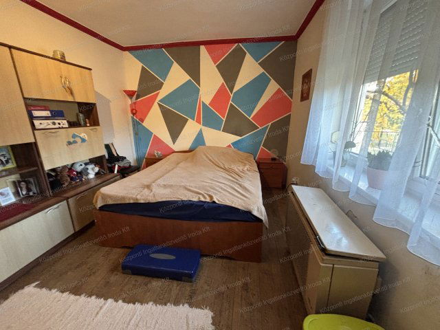Eladó családi ház, Kömlődön 35.99 M Ft, 2 szobás