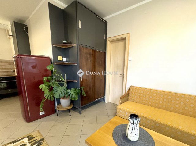 Eladó téglalakás, Ürömön 105 M Ft, 2 szobás