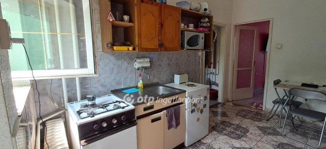 Eladó téglalakás, Salgótarjánban 17.9 M Ft, 3 szobás