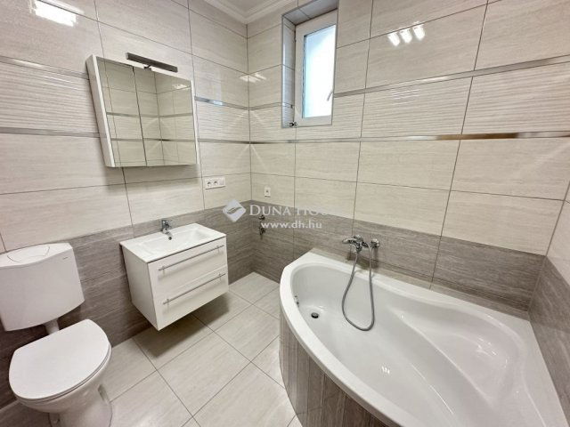 Eladó családi ház, Dunaharasztin 82.5 M Ft, 4 szobás