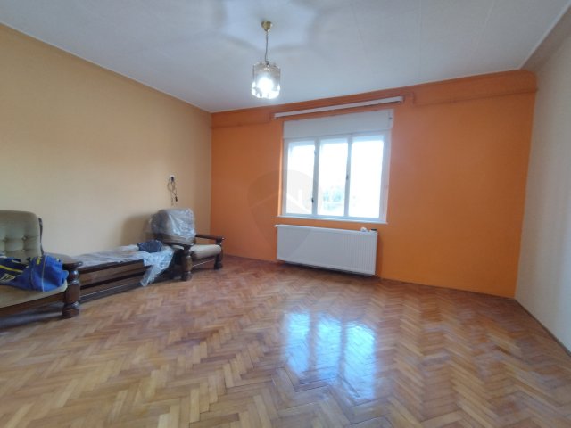 Eladó családi ház, Hatvanban 55 M Ft, 3 szobás