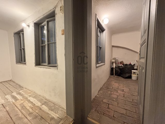 Eladó ipari ingatlan, Budapesten, VII. kerületben 39 M Ft