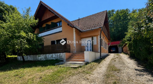 Eladó családi ház, Zalalövőn 49.5 M Ft, 7+1 szobás