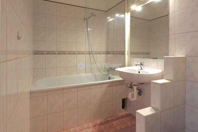 Eladó panellakás, Budapesten, XIV. kerületben 65.2 M Ft, 2 szobás