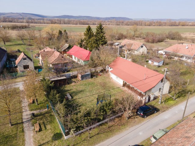 Eladó családi ház, Ipolytölgyesen 40 M Ft, 2+1 szobás