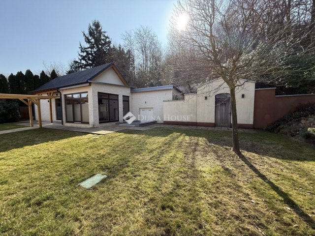 Eladó hotel, Dozmaton 179 M Ft, 6 szobás / költözzbe.hu