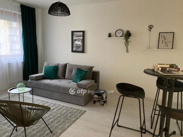 Eladó téglalakás, Nyíregyházán 39 M Ft, 1+1 szobás