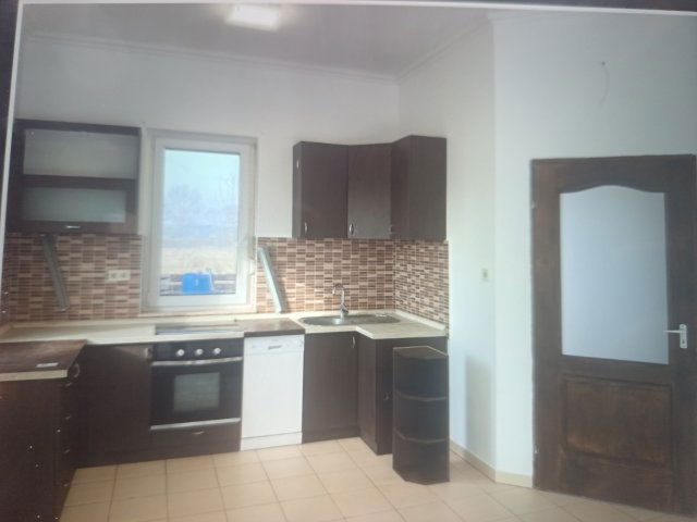 Eladó családi ház, Dunaharasztin 217 M Ft, 3 szobás