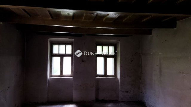 Eladó családi ház, Tápióságon 12.9 M Ft, 1 szobás