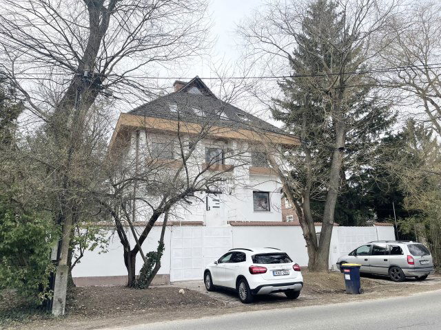Eladó családi ház, Budapesten, II. kerületben 339 M Ft