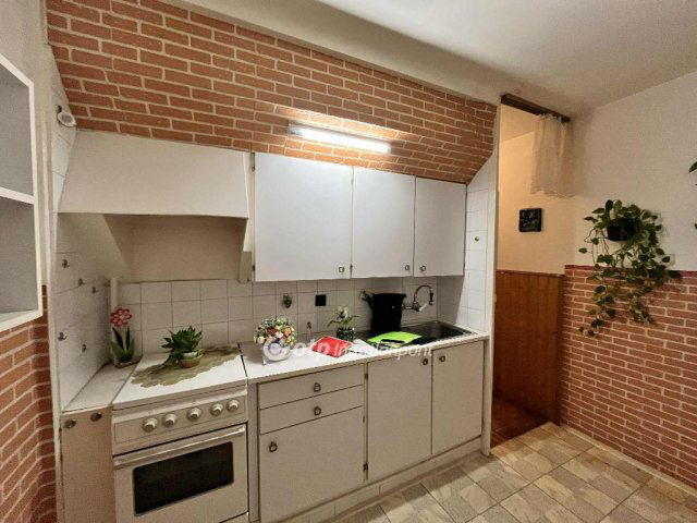 Eladó panellakás, Dunaújvárosban 28.5 M Ft, 1+1 szobás