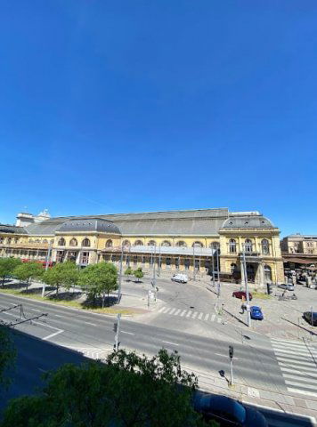 Eladó téglalakás, Budapesten, VIII. kerületben, Kerepesi úton