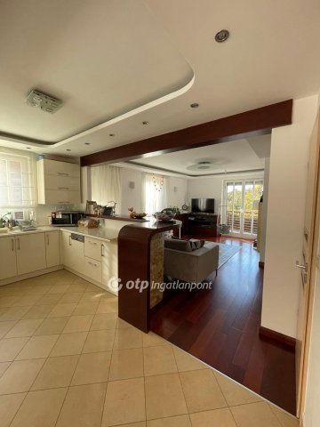 Kiadó téglalakás, albérlet, Budapesten, III. kerületben