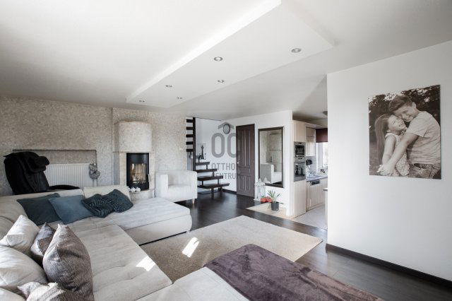 Eladó családi ház, Szentendrén 149 M Ft, 5 szobás