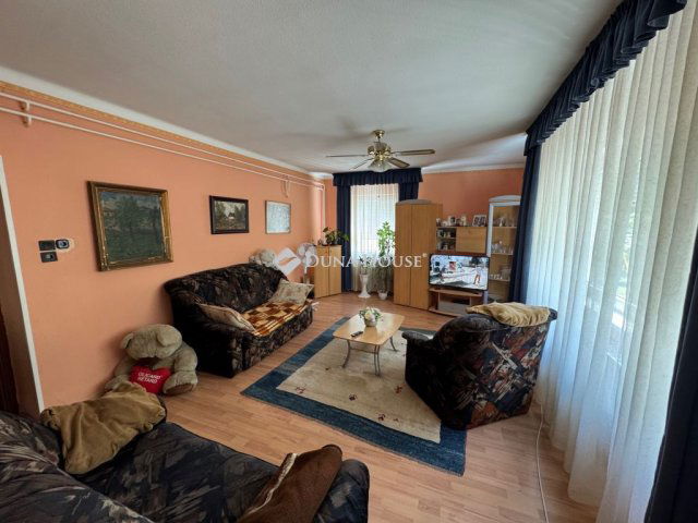 Eladó családi ház, Kecskeméten 72.9 M Ft, 4 szobás