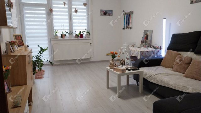 Eladó téglalakás, Körmenden 37 M Ft, 2 szobás