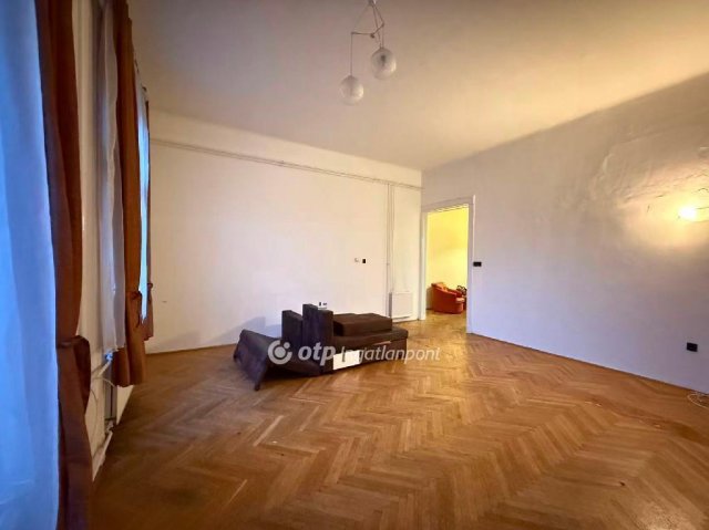 Eladó téglalakás, Budapesten, VIII. kerületben 107 M Ft