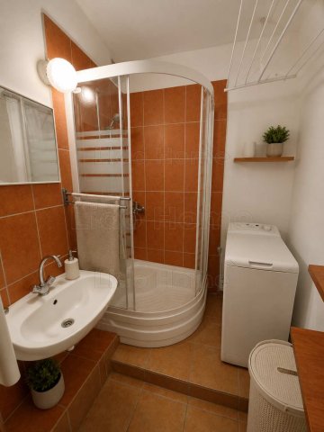 Eladó panellakás, Székesfehérvárott 51 M Ft, 2 szobás