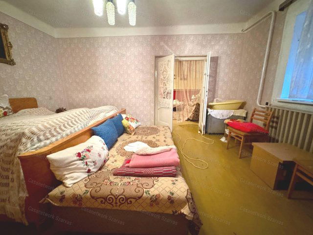 Eladó családi ház, Szarvason 24.9 M Ft, 5 szobás