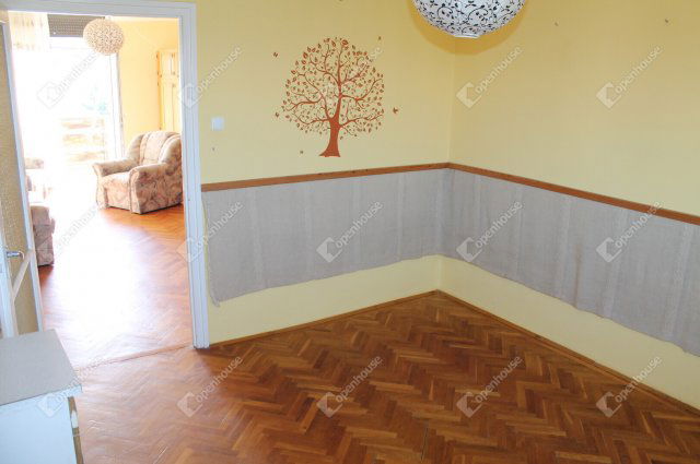 Eladó téglalakás, Kőszegen 32.9 M Ft, 2 szobás