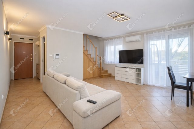 Eladó téglalakás, Szegeden 84.99 M Ft, 4 szobás