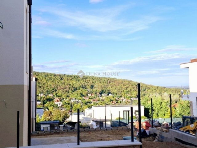 Eladó ikerház, Budapesten, III. kerületben 196 M Ft, 3+1 szobás