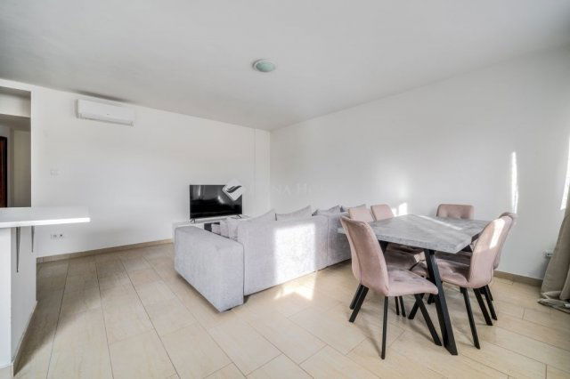 Eladó téglalakás, Budapesten, VII. kerületben 124 M Ft, 3 szobás