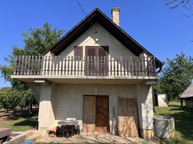 Eladó nyaraló, Aszófőn 59.9 M Ft, 1 szobás