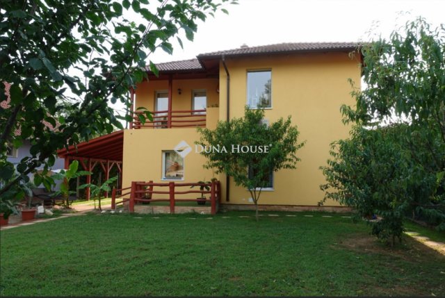 Eladó családi ház, Kiskunlacházán 139.9 M Ft, 2 szobás