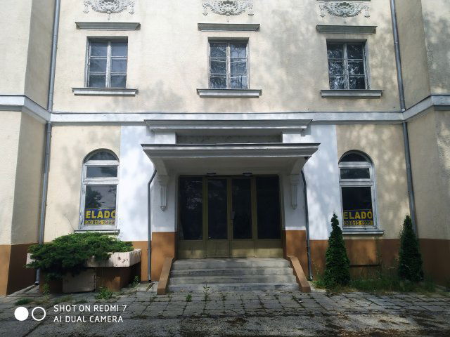 Eladó iroda, Budapesten, XXII. kerületben 781.218 M Ft, 80 szobás