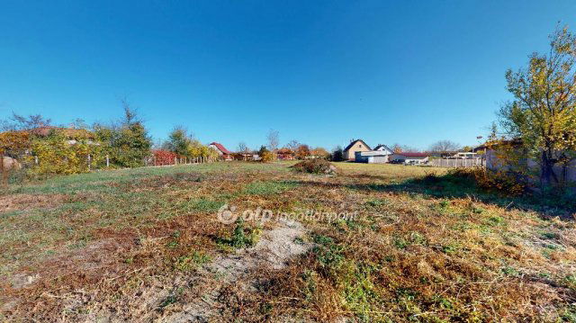 Eladó telek, Poroszlón 13.5 M Ft / költözzbe.hu
