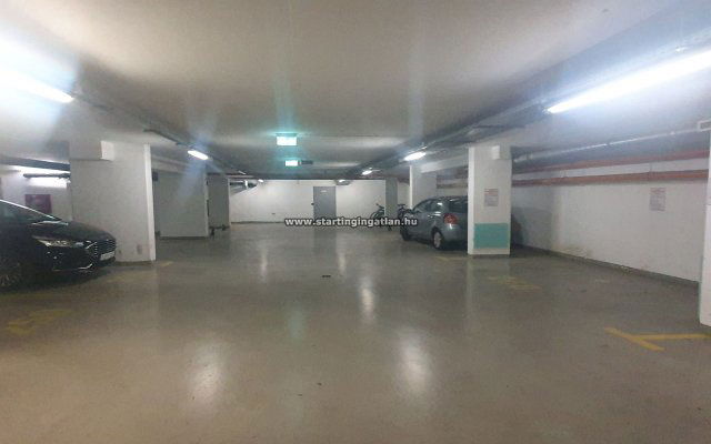 Eladó garázs, Budapesten, XIII. kerületben, Úszódaru utcában