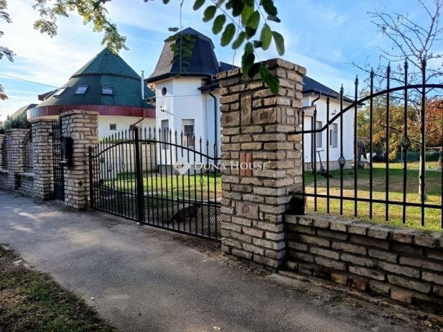 Eladó családi ház, Budapesten, XVIII. kerületben 134.9 M Ft