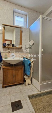 Eladó családi ház, Budakeszin 240 M Ft, 5 szobás