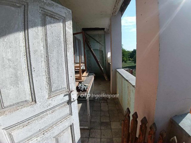 Eladó családi ház, Belvárdgyulán 15 M Ft, 2 szobás